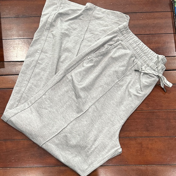 Kirkland Signature Gray Track Pants - Picture 1 of 3